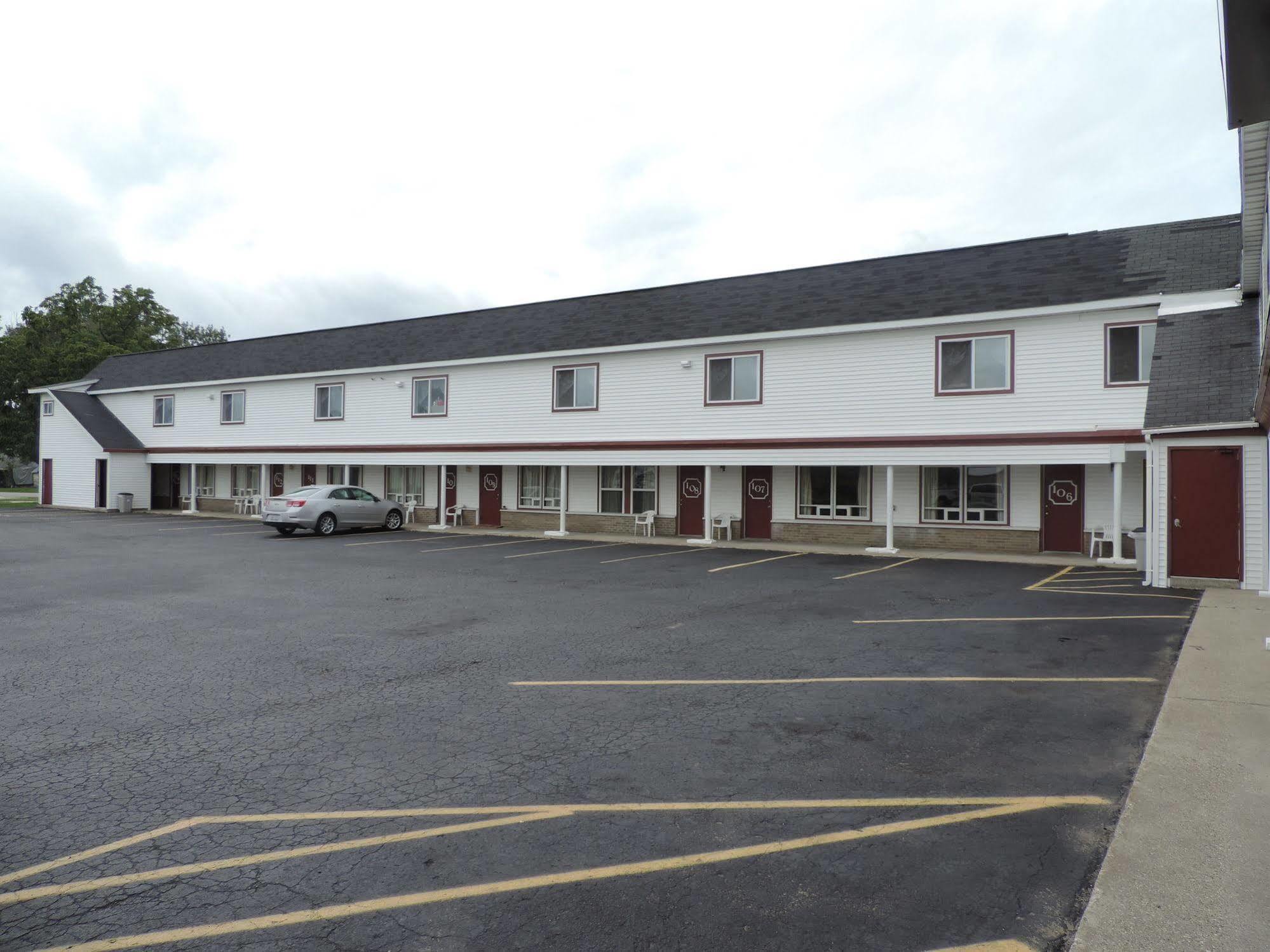 North Country American Inn Kalkaska Buitenkant foto