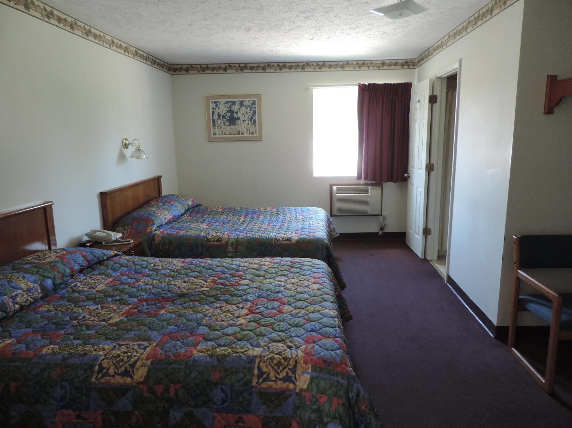 North Country American Inn Kalkaska Buitenkant foto