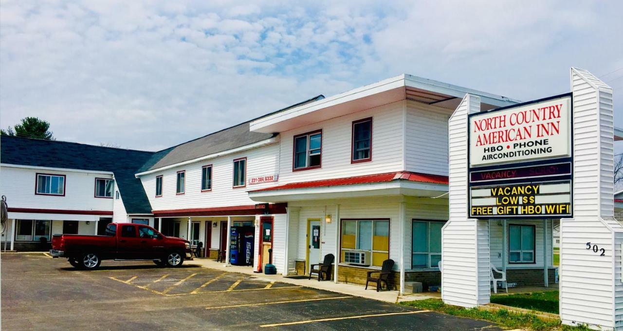 North Country American Inn Kalkaska Buitenkant foto